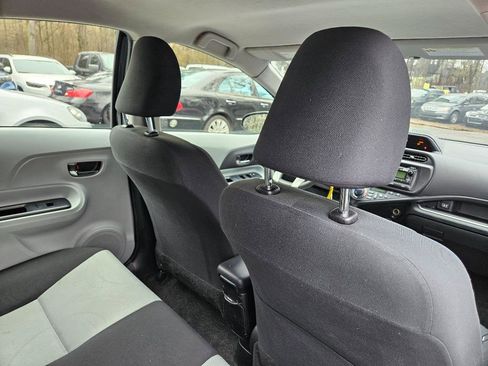 Used 2014 Toyota Prius C Two image 27