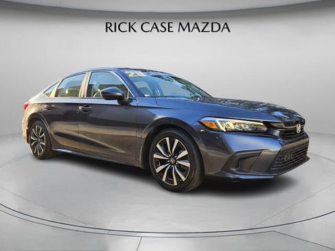 Used 2023 Honda Civic EX image 9