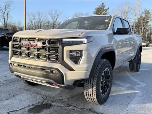 New 2026 GMC Canyon AT4 image 9