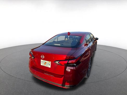 Used 2025 Nissan Versa SV image 8