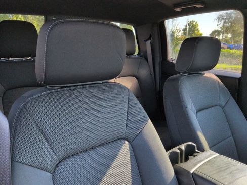 Used 2024 Chevrolet Colorado LT w/ LT Convenience Package RWD image 7
