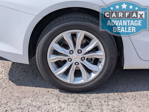 Used 2024 Chevrolet Malibu LT FWD image 3