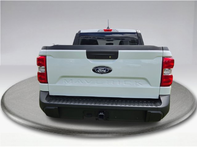 Used 2025 Ford Maverick XLT w/ Equipment Group 302A AWD/4WD image 13