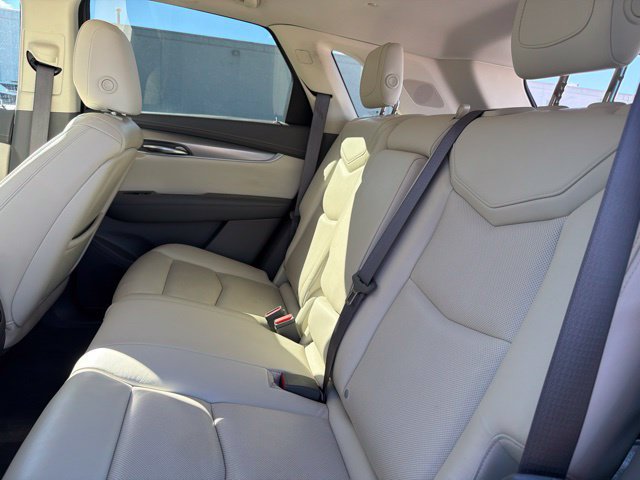 Used 2017 Cadillac XT5 Premium Luxury FWD image 18