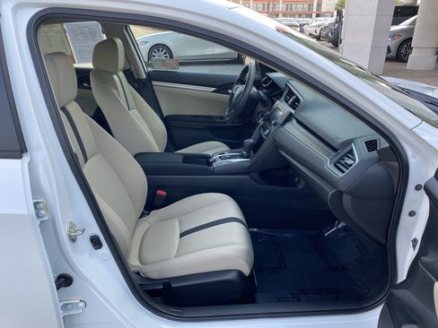 Used 2019 Honda Civic LX image 32