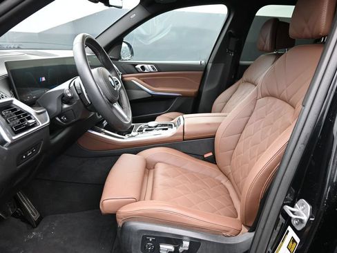 Used 2026 BMW X5 M60i AWD/4WD image 12