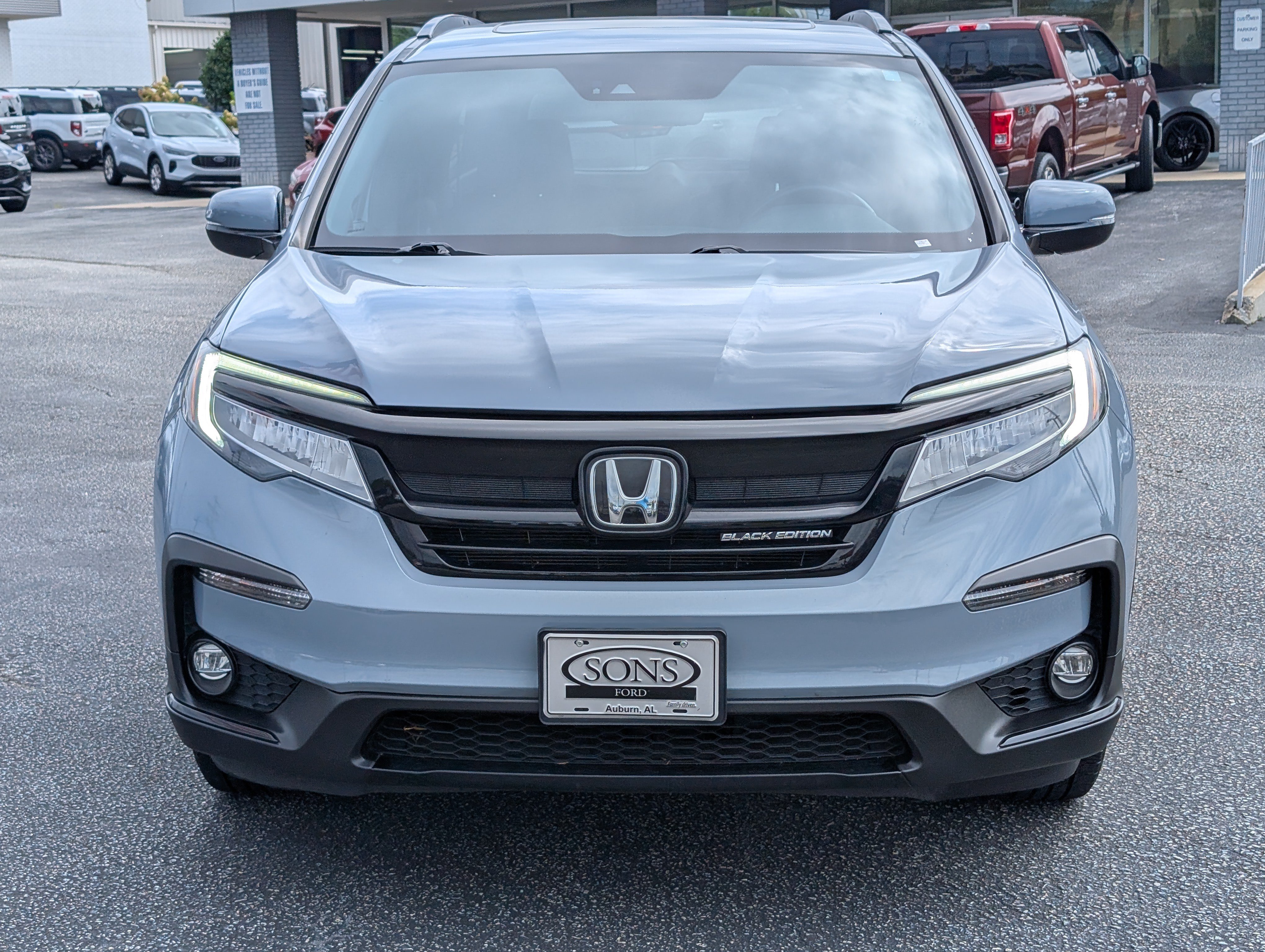 Used 2022 Honda Pilot Black Edition image 3