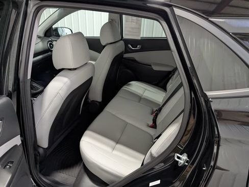 Used 2023 Hyundai Kona Limited AWD/4WD image 10