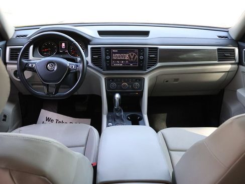 Used 2019 Volkswagen Atlas SE w/ Towing Package AWD/4WD image 14
