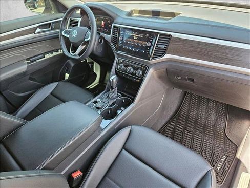 Used 2023 Volkswagen Atlas SE w/ Black Wheel Package AWD/4WD image 28