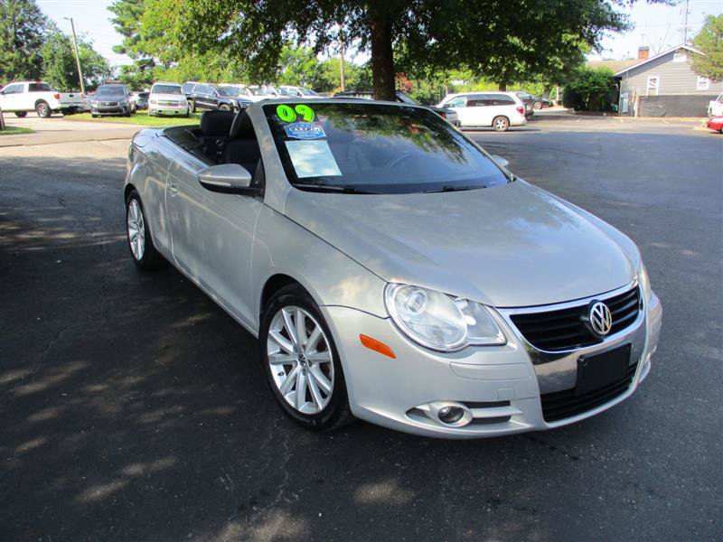 Used 2009 Volkswagen Eos Komfort FWD image 1