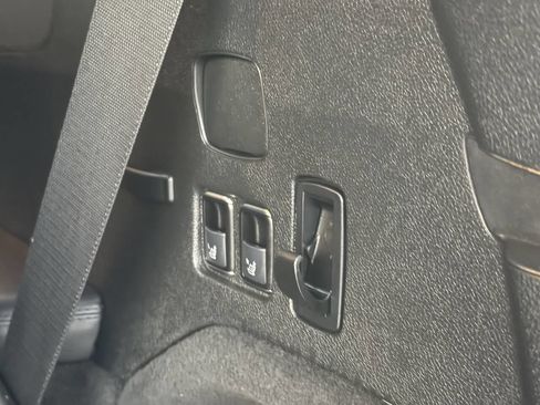 Used 2013 Mercedes-Benz GL 450 4MATIC image 19