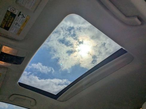 Used 2023 Lexus GX 460 Premium w/ Accessory Package image 21