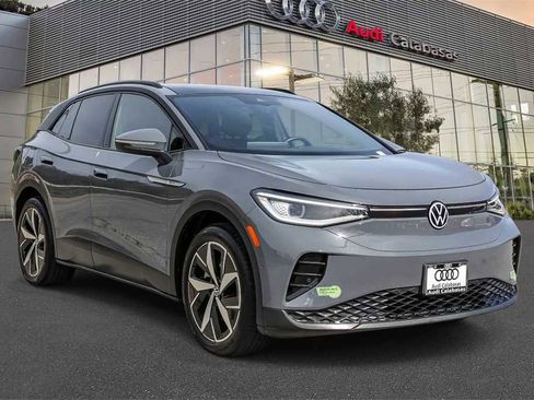 Used 2023 Volkswagen ID.4 Pro S image 5