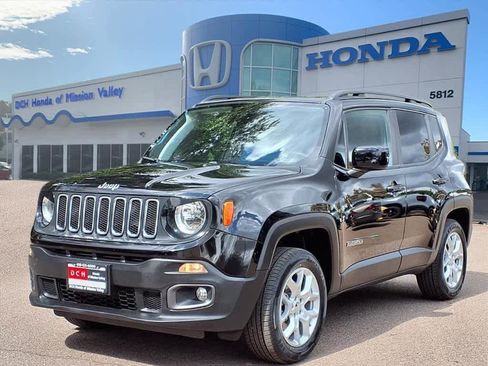 Used 2018 Jeep Renegade Latitude image 1