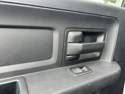 Used 2017 RAM 2500 Tradesman w/ Chrome Appearance Group image 24