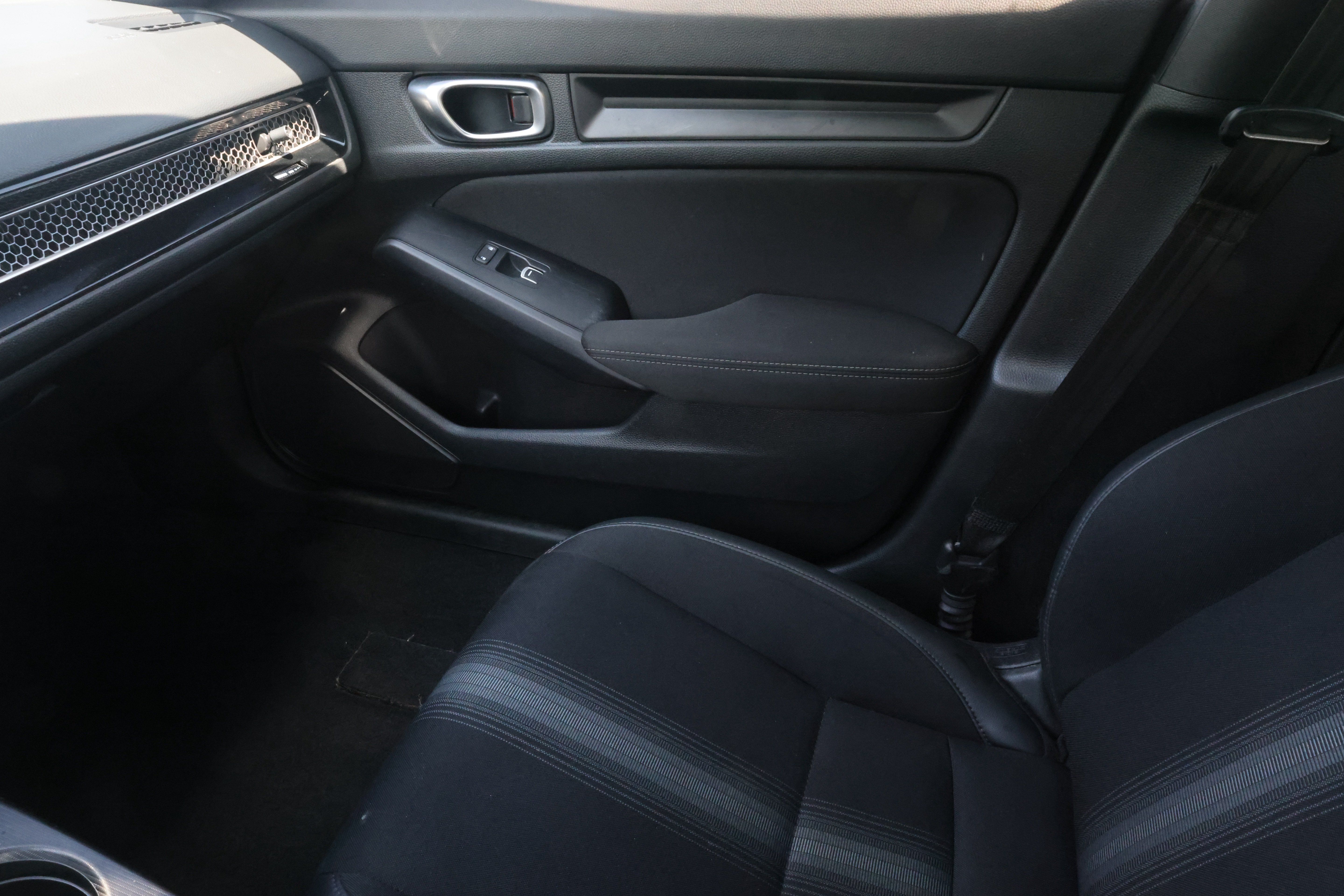Used 2023 Honda Civic Sport image 13