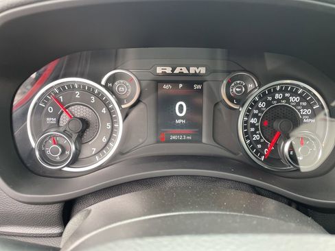 Used 2024 RAM 2500 Big Horn w/ Bed Utility Group image 25