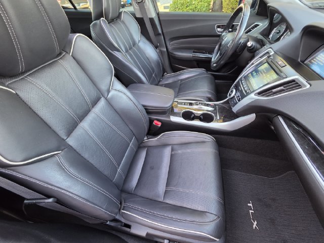 Used 2020 Acura TLX w/ Technology Package FWD image 21