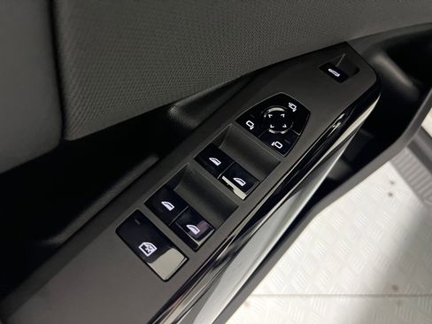 Used 2026 BMW X3 xDrive30 w/ Premium Package image 12