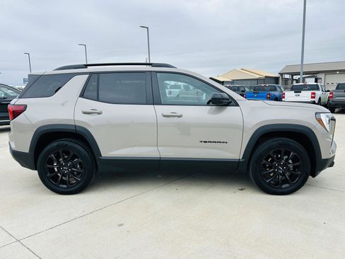 Used 2026 GMC Terrain Elevation w/ Elevation Premium Package AWD/4WD image 40