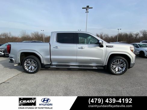 Used 2020 GMC Sierra 1500 SLT w/ SLT Premium Plus Package image 9