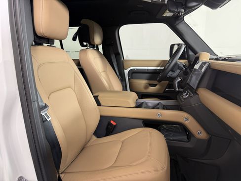 New 2026 Land Rover Defender 110 X-Dynamic SE AWD/4WD image 20