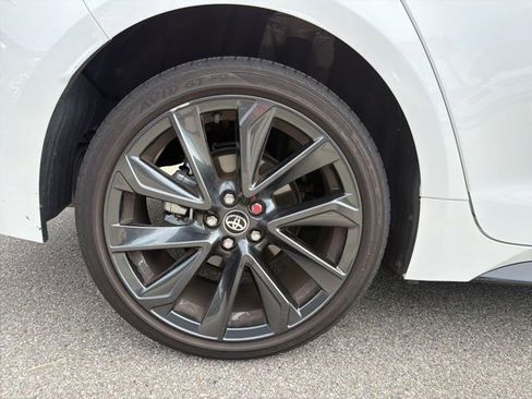 Used 2023 Toyota Corolla SE w/ SE Premium Package image 15