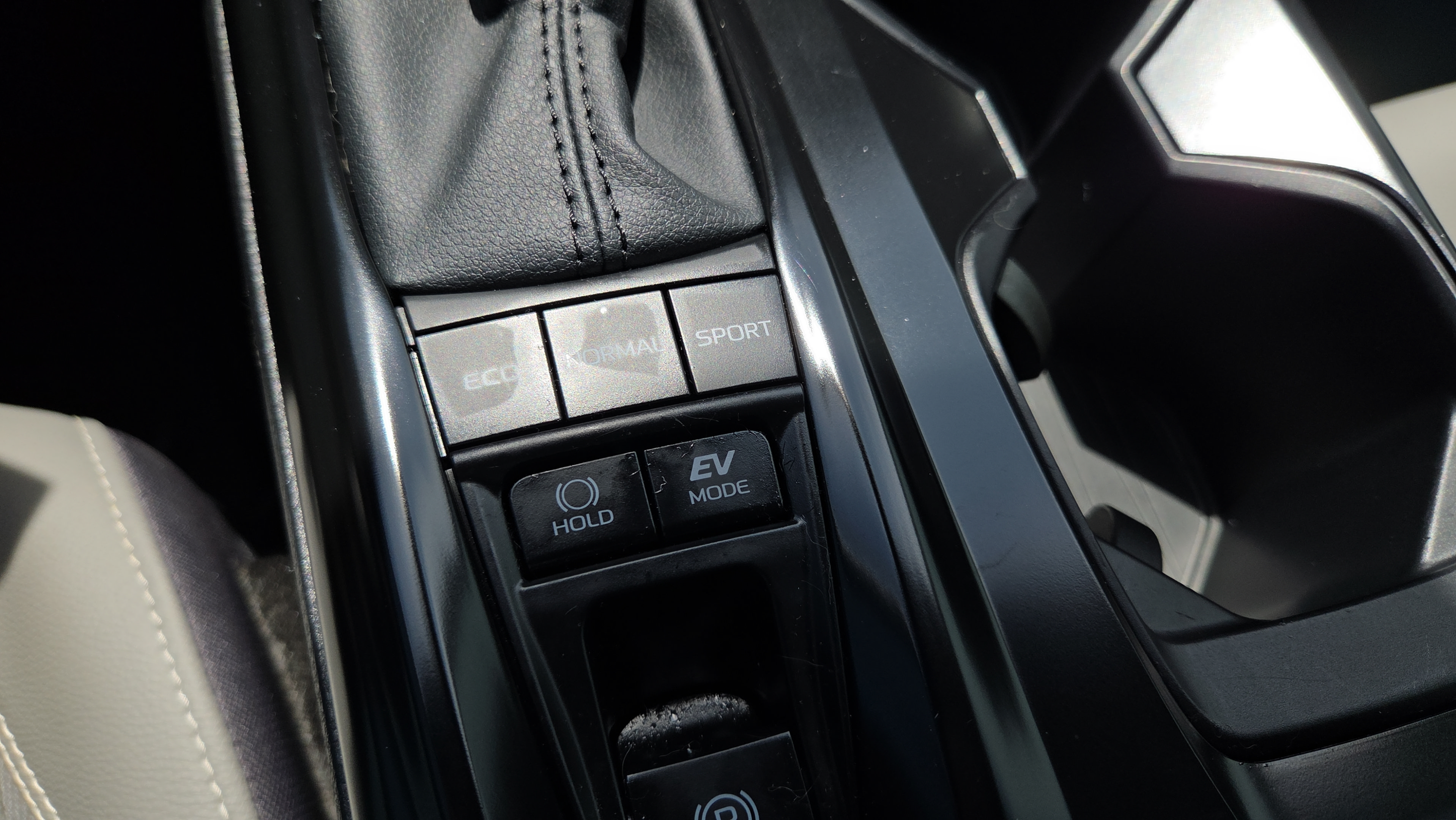 Certified 2026 Toyota Camry SE FWD image 23