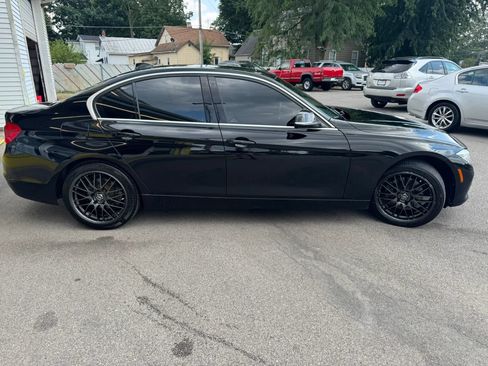 Used 2018 BMW 330i xDrive Sedan w/ Convenience Package AWD/4WD image 9
