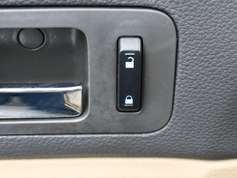 Used 2010 Ford Fusion SE image 15