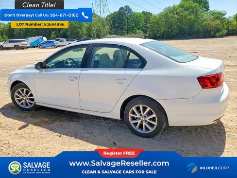 Used 2013 Volkswagen Jetta SE FWD image 3