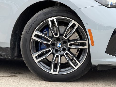 Used 2026 BMW 530i xDrive image 3