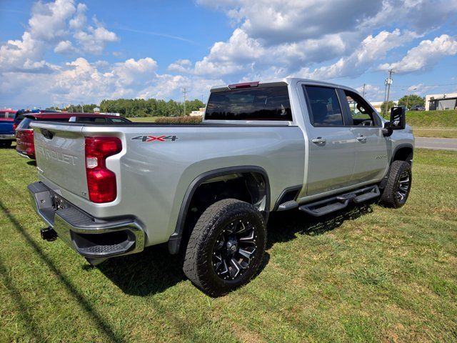 Used 2023 Chevrolet Silverado 2500 LT AWD/4WD image 8