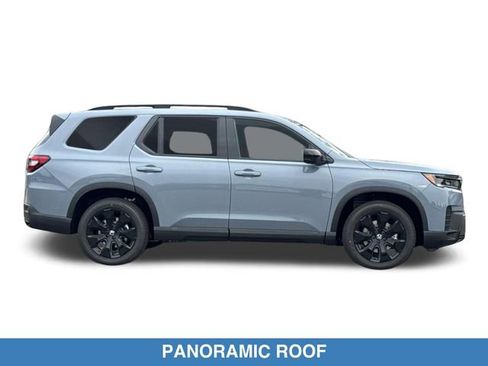 New 2026 Honda Pilot Black Edition image 4