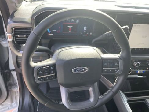 Used 2025 Ford F250 Lariat w/ Lariat Ultimate Package AWD/4WD image 11