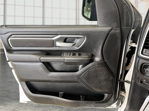 Used 2025 RAM 1500 Big Horn AWD/4WD image 18
