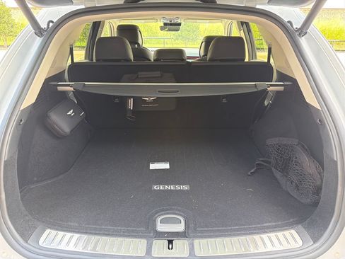 Certified 2026 Genesis GV70 2.5T Advanced AWD/4WD image 16