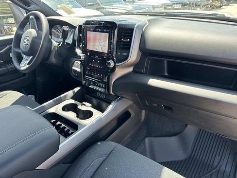 New 2027 RAM 3500 Big Horn AWD/4WD image 16