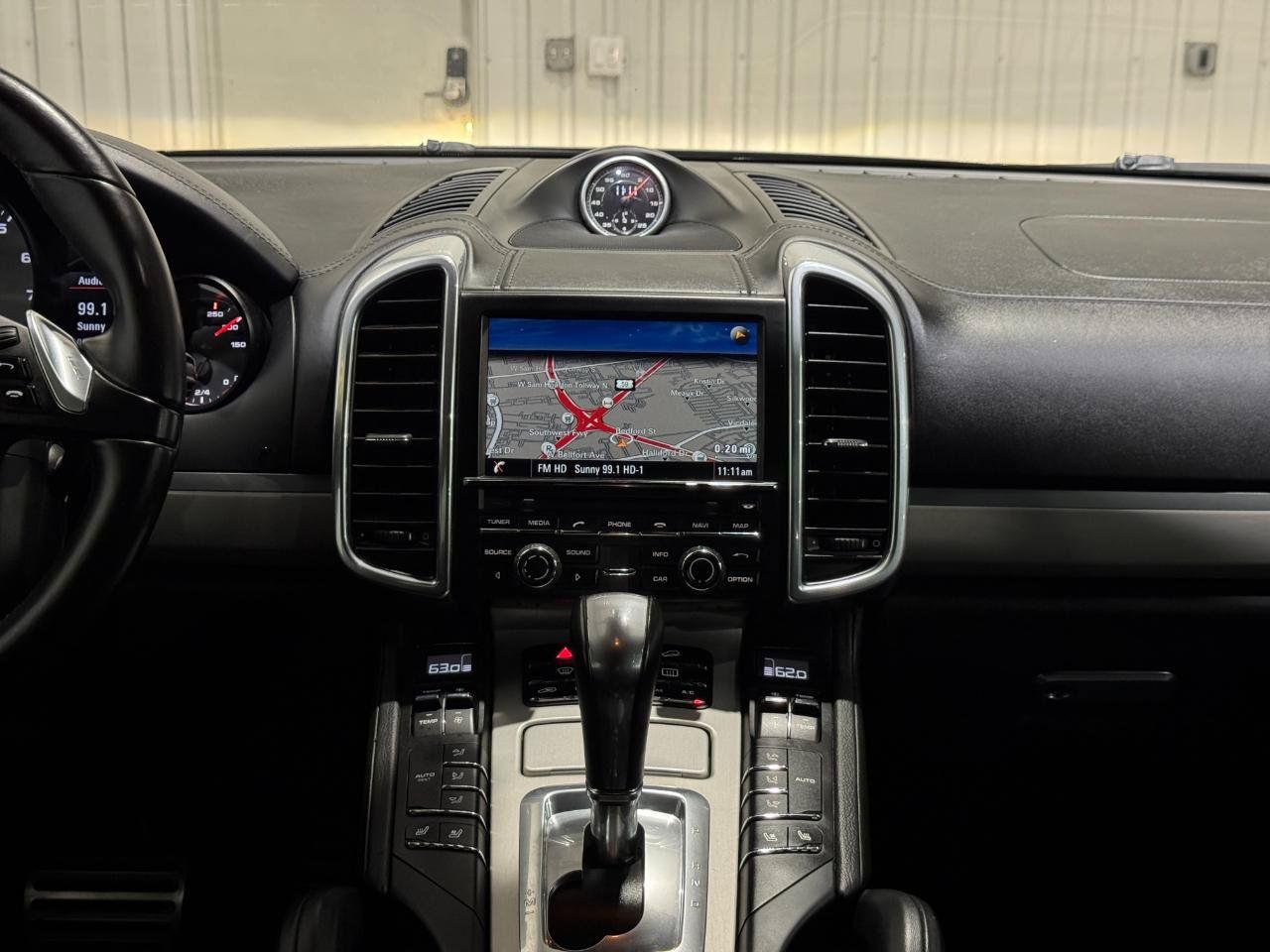 Used 2014 Porsche Cayenne GTS AWD/4WD image 20