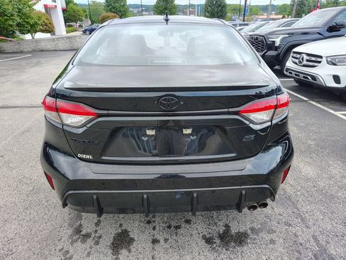 Used 2023 Toyota Corolla SE w/ SE Premium Package FWD image 5