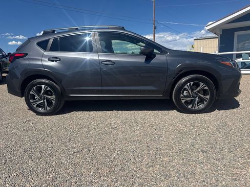 Used 2025 Subaru Crosstrek 2.5i Premium AWD/4WD image 3