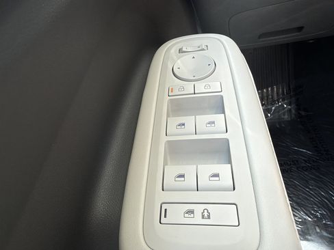 Used 2025 Hyundai Santa Fe SEL FWD image 25