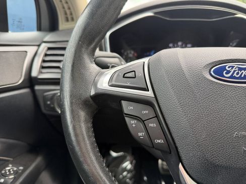 Used 2017 Ford Fusion Titanium FWD image 15