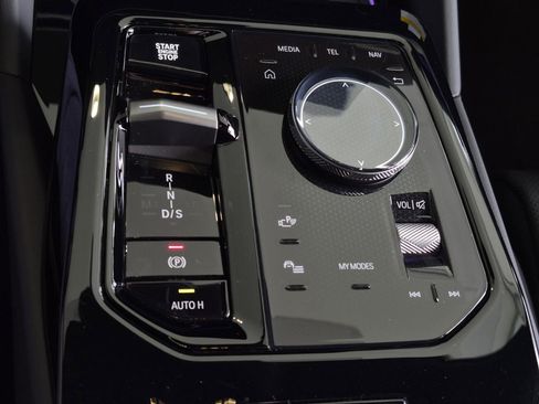 New 2026 BMW 530i xDrive w/ M Sport Package image 15