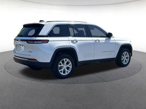 Certified 2023 Jeep Grand Cherokee Limited w/ Trailer Tow Prep Group (B) AWD/4WD image 6