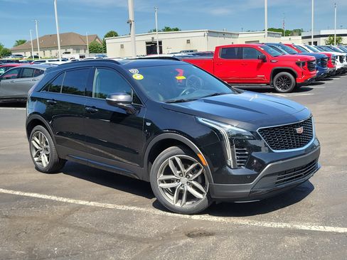 Used 2023 Cadillac XT4 Sport w/ Cold Weather Package AWD/4WD image 33