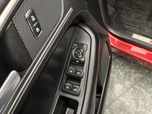 Used 2022 Ford Edge ST-Line image 7