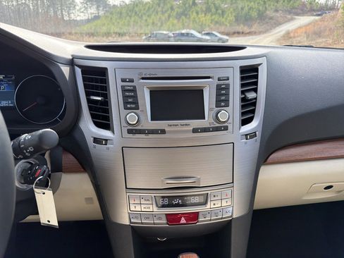 Used 2014 Subaru Outback 2.5i Limited image 26