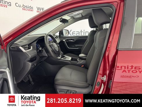 Certified 2025 Toyota RAV4 XLE AWD/4WD image 16